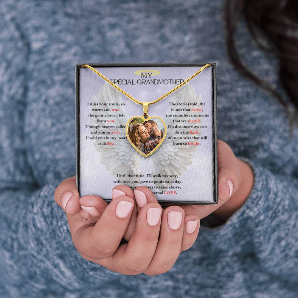 IN LOVING MEMORY OF MY SPECIAL GRANDMOTHER HEART NECKLACE