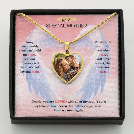 IN LOVING MEMORY OF MY SPECIAL MOTHER HEART NECKLACE